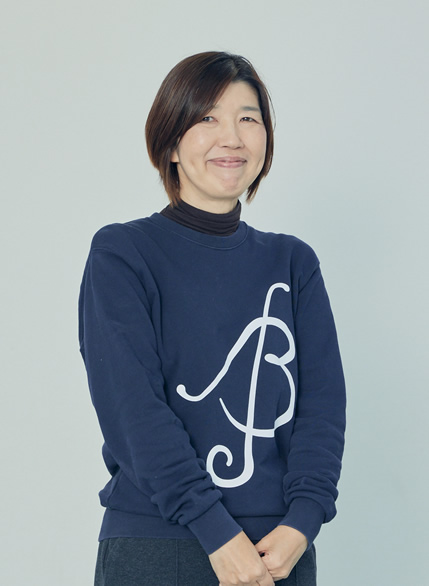 石 利衣
